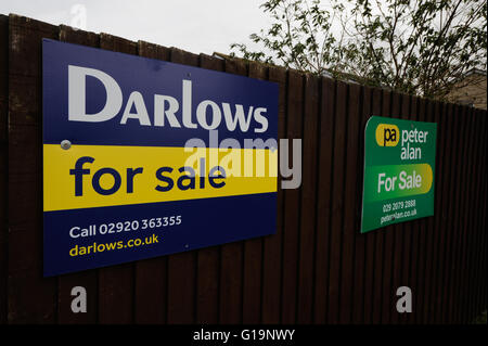 Propriété à vendre à Cardiff au Pays de Galles UK Signes Banque D'Images