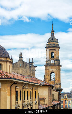 Vue de la cathédrale sur la Plaza de Bolivar dans le centre-ville de Bogota, Colombie Banque D'Images