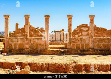 Colonnes du temple. Parc archéologique de Kato Paphos. Paphos, Chypre. Banque D'Images