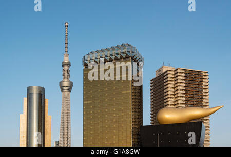 Bureau de quartier Sumida, Skytree Tower et siège Asahi building, Tokyo, Japon Banque D'Images