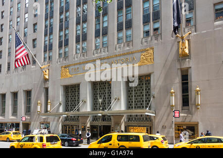 Le Waldorf Astoria Hôtel sur Park Avenue à New York City Banque D'Images