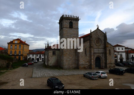 L'église paroissiale gothique / Renaissance / Igreja Matriz et partie de la ville mur défensif, Caminha, la province du Minho, Portugal Banque D'Images