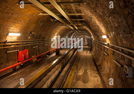 Old tunnel entre et Karakoy Beyoglu Banque D'Images