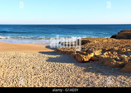 Belle plage de Carcavelos, près de Lisbonne, Portugal Banque D'Images