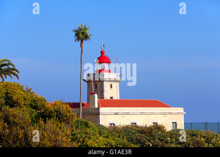 Le phare de Ponta da Piedade à Lagos, Algarve, Portugal Banque D'Images