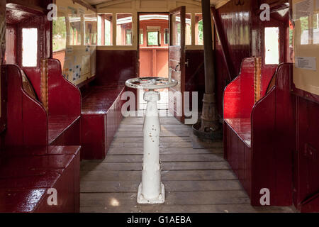 Intérieur d'une ancienne voie ferrée van de frein à High Peak Junction, Cromford, Derbyshire, Angleterre, RU Banque D'Images