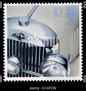 Timbre-poste. La Grande-Bretagne. La reine Elizabeth II. 1996. Les voitures de sport classique. Morgan Plus 4. 63p. Banque D'Images