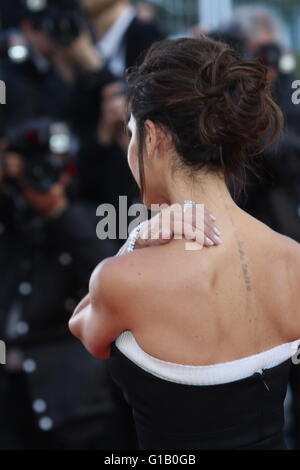 Cannes, France. Le 11 mai, 2016. Victoria Beckham assiste à la première mondiale de la société Café soirée d'ouverture et de gala la 69e Assemblée annuelle du Festival du Film de Cannes au Palais des Festivals de Cannes, France, le 11 mai 2016. Dpa : Crédit photo alliance/Alamy Live News Banque D'Images