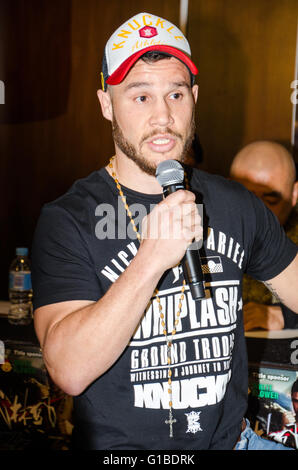 Sydney, Australie - 17 juillet 2015 : l'Australie contre la Chine monde Ligue des combats (Aka. Wu Lin Feng) conférence de presse à l'avance sur Star Casino rencontres ayant lieu le 18 juillet --- Nick Ariel parle lors de la Ligue mondiale de lutte conférence de presse Banque D'Images