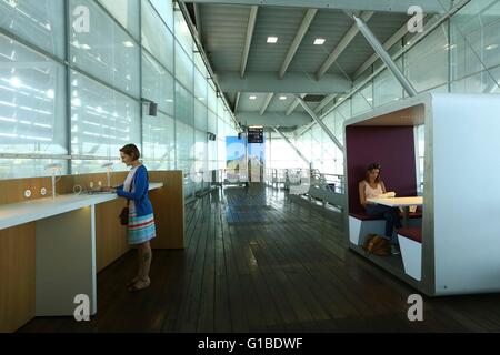 France, Bouches du Rhone, Pays d'Aix, Aix en Provence TGV station, zone de couplage Banque D'Images