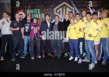 Sydney, Australie - 17 juillet 2015 : l'Australie contre la Chine monde Ligue des combats (Aka. Wu Lin Feng) conférence de presse à l'avance sur Star Casino rencontres ayant lieu le 18 juillet ---Australien et combattants chinois à la Ligue mondiale de lutte à venir Conférence de presse de rencontres ayant lieu le 18 juillet. Banque D'Images