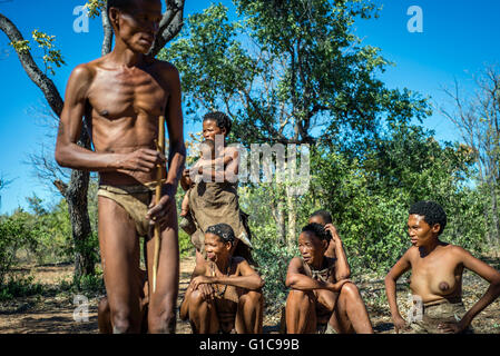 Les gens de San Grashoek. Le Musée vivant de l'Ju'Hoansi-San, Namibie Banque D'Images