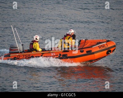 La pêche côtière de la RNLI Lifeboat (classe D) Banque D'Images