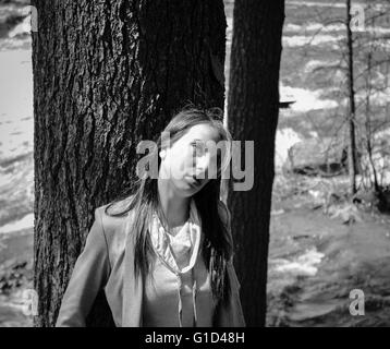 Stéphanie Leblanc avril 2016 dans la région de Wilson, St-Jérôme, Québec Chutes Banque D'Images