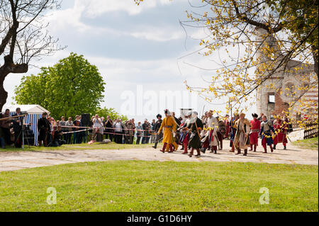 Les suédois assaut sur les cas de Château Janowiec bataille historique Kmicicem Majowka de reconstitution à z show, show invasion suédoise. Banque D'Images