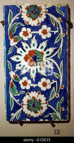 Boarder floral d'Iznik. En date du 16e siècle Banque D'Images