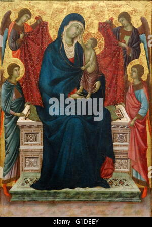 La peinture intitulée "La Vierge et l'enfant avec les Saints Dominique et Aurea' de Duccio di Buoninsegna, un peintre italien. En date du 14e siècle Banque D'Images