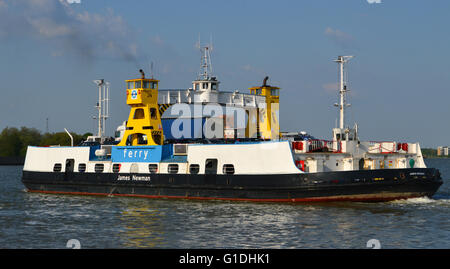 La Woolwich Ferry offre gratuitement un véhicule et services de traversier sur la Tamise à partir de North Woolwich à Woolwich Banque D'Images