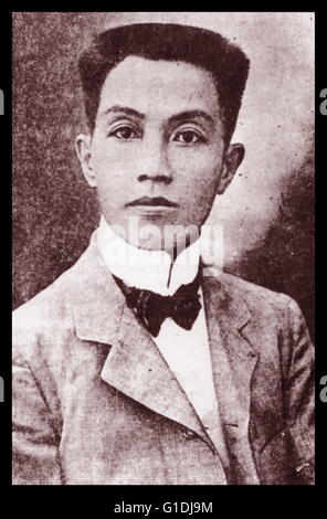 Emilio Aguinaldo y Famy (1869 - 1964), homme politique et révolutionnaire philippin et un chef militaire qui est officiellement reconnu comme étant le premier président des Philippines (1899-1901) et a dirigé les forces des Philippines d'abord contre l'Espagne dans la dernière partie de la révolution philippine (1896-1897), puis dans la guerre hispano-américaine (1898), et enfin contre les États-Unis au cours de la Guerre des Philippines (1899-1901). Il a été capturé par les forces américaines en 1901, qui a mis fin à sa présidence. Banque D'Images