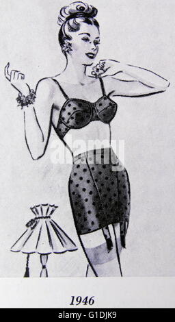 Femme en costume typique des années 1940. Banque D'Images