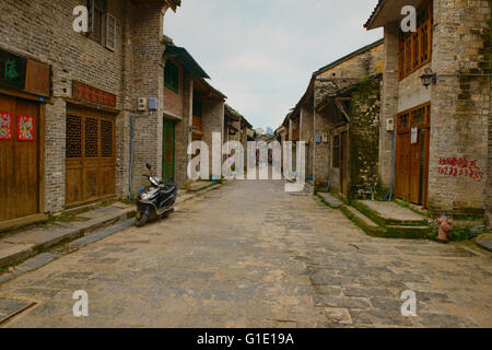 Rues pavées de la vieille ville, région autonome du Guangxi, Xingping, Chine Banque D'Images