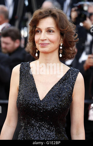 Audrey Azoulay participant à la Société 'cafe' premiere et la Soirée d'ouverture lors de la 69 e Gala du Festival du Film de Cannes au Palais des Festivals de Cannes le 11 mai 2016 | Verwendung weltweit/photo alliance Banque D'Images