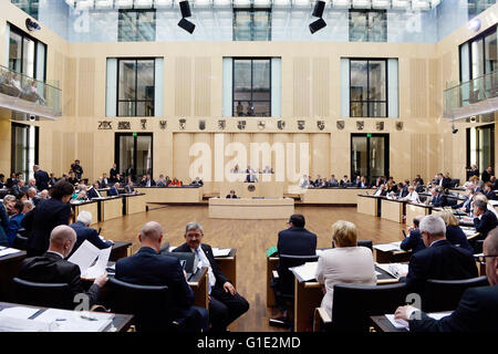 Berlin, Allemagne. 13 mai, 2016. Le Bundesrat (Conseil fédéral) en session à Berlin, Allemagne, 13 mai 2016. Photo : Maurizio Gambarini/dpa/Alamy Live News Banque D'Images