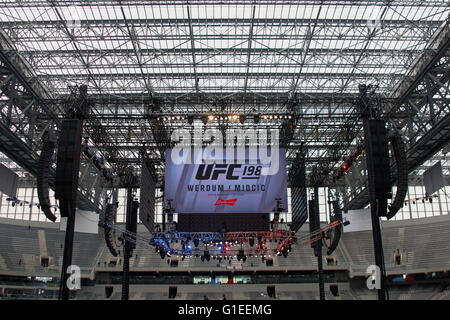 CURITIBA, PR - 14/05/2016 : UFC 198 à Curitiba. Arena da Baixada est prêt pour l'UFC 198. (Photo : Ezequiel Joat ? Prestes / FotoArena) Banque D'Images