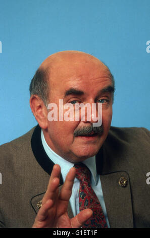 Der Bayerische Volksschauspieler Walter Sedlmayr, Deutschland 1980 er Jahre. Folklore bavarois acteur Walter Sedlmayr, l'Allemagne des années 1980. Banque D'Images