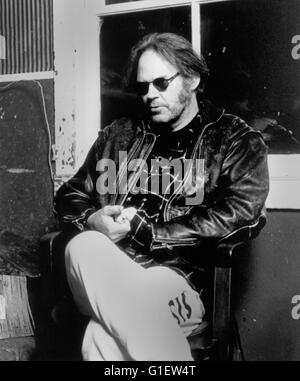 Der kanadische Rockmusiker Neil Young, 1990er Jahre. Le chanteur de rock canadien Neil Young, 1990. Banque D'Images