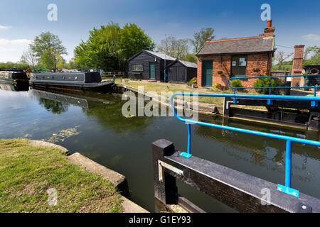 Papermill lock est un lieu touristique populaire et magnifique, au milieu de l'Essex, et idéal pour une journée à la campagne. Banque D'Images