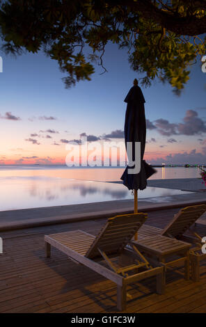 Piscine au Beach Garden and Spa Resort, South Male Atoll, Maldives, Atoll de Kaafu (PR) Banque D'Images