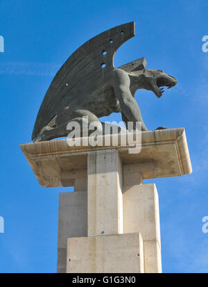 Détail architectural de la gargouille gardant le Puente del Reino de Valencia, Espagne Banque D'Images