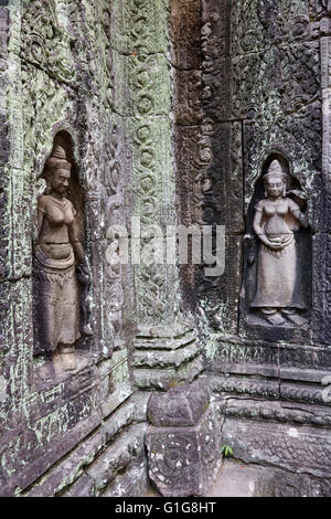 Gravures de devatas dvarapalas ou à Ta Som, Siem Reap, Cambodge Banque D'Images