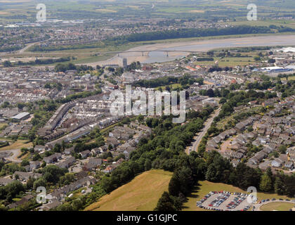 Vues aériennes de North Devon prises à partir d'hélicoptères de Barnstaple Pilton et Yeo Vale avec Ville et l'estuaire en arrière-plan Banque D'Images