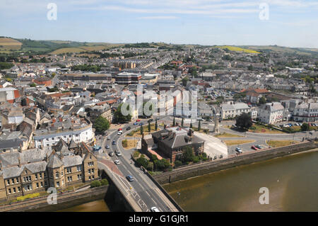 Vues aériennes de North Devon prises à partir d'hélicoptères de Barnstaple Town Square Banque D'Images