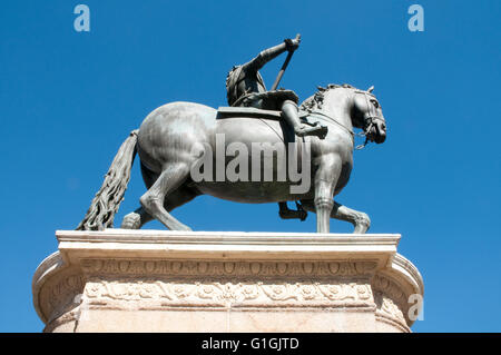 Felipe III statue équestre. Plaza Mayor, Madrid, Espagne. Banque D'Images