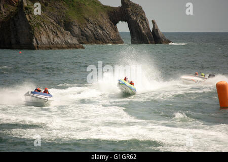 Bateau de course autour de Torbay par les pilotes de course Circuit Association à Torquay, Devon, UK, mai 2016. Banque D'Images