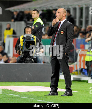 Milan, Italie. 14 mai 2016 : Cristian Brocchi gestes au cours de la serie d'un match de football entre l'AC Milan et l'AS Roma. Credit : Nicolò Campo/Alamy Live News Banque D'Images