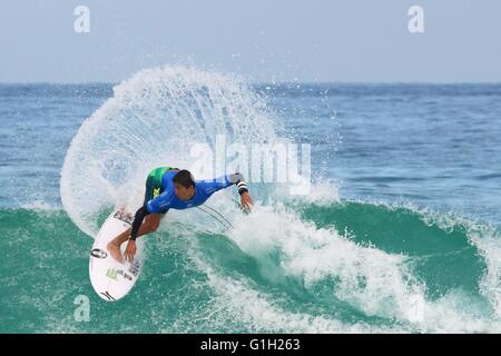 Rio de Janeiro, Brésil. 14 mai, 2016. Miguel Pupo (BRA) dans le cadre de la Ronde 2 du WCT Pro 2016 Rio Oi à Barra da Tijuca. Crédit : Maria Adelaide Silva/Alamy Live News Banque D'Images