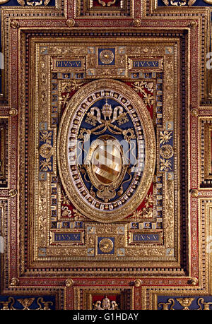 Fragment de plafond dans la Loggia delle Benedizioni de Basilique Saint Jean de Latran à Rome, Italie Banque D'Images