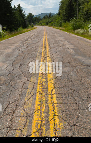 Collines et Road à Margaree Valley - Cape Breton Banque D'Images