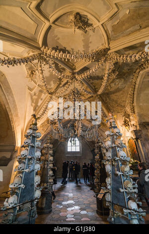 Vue intérieure de l'Église Cimetière, Kutna Hora, République tchèque, l'Union européenne, l'Europe Banque D'Images