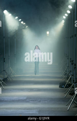 Sydney, Australie. 16 mai, 2016. Modèles sur le podium pour designer australien Aje resort collections au mercedes benz fashion week Australie Crédit : model10/Alamy Live News Banque D'Images