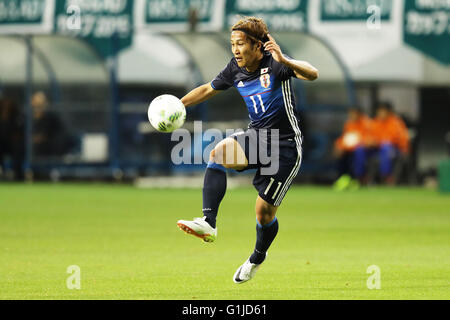 Saga, au Japon. Le 11 mai, 2016. Takeshi Kanamori (JPN), le 11 mai 2016 - Football : match amical entre U-23 Japon 3-0 Ghana dans le meilleur des services et équipements Stadium de Saga, au Japon. © AFLO/Alamy Live News Banque D'Images