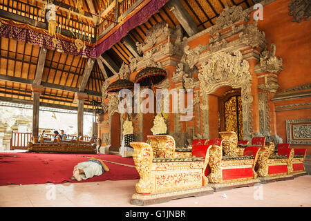 UBUD, BALI - le 28 mars 2016 : palais d'Ubud, Bali - Ubud à l'intérieur du palais, Bali, Indonésie. Banque D'Images