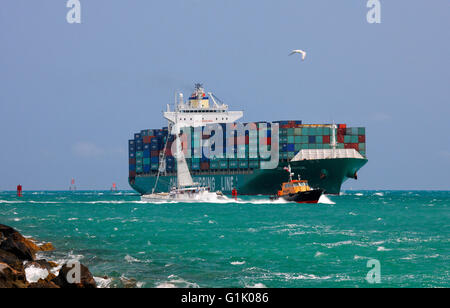 Voile cargo au port de Miami, Floride, USA Banque D'Images