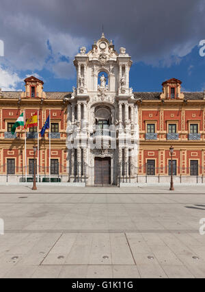 Entrée principale du Palais de San Telmo, Séville, Espagne. Siège de la présidence du Gouvernement autonome de l'Andalousie Banque D'Images