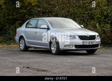 2009 Skoda Superb berline tricorps STI Banque D'Images