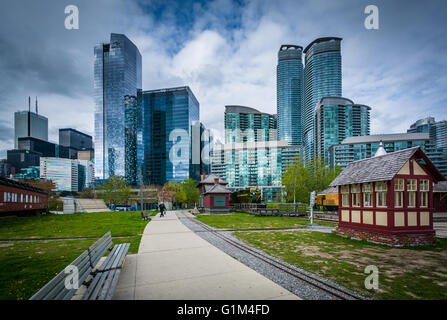 Reliques de la Terres Rail de Toronto au Roundhouse Park, à Toronto, en Ontario. Banque D'Images